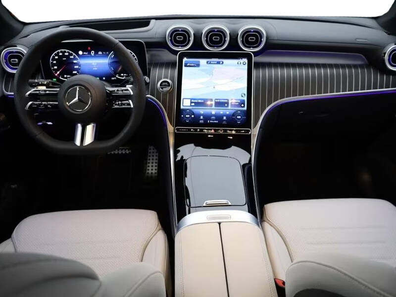 Mercedes Benz GLC 350e 4MATIC SUV Mercedes Benz GLC 350e 4MATIC SUV